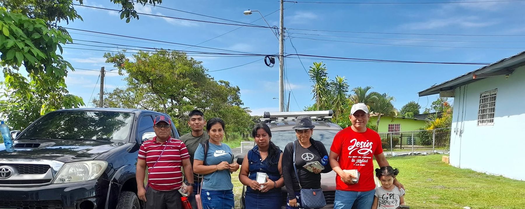 Grupo de evangelismo en la calle